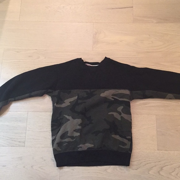 TNA Sweaters - TNA CREWNECK